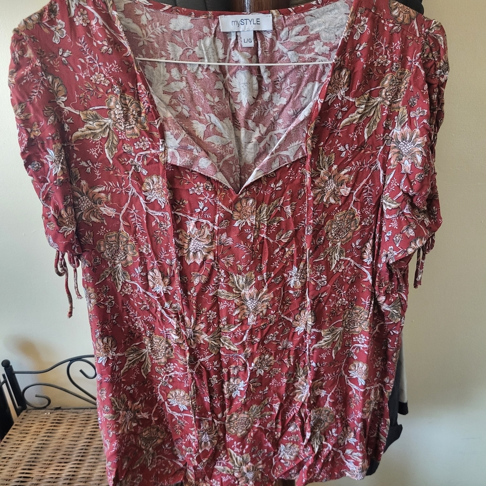 Short sleeve blouse